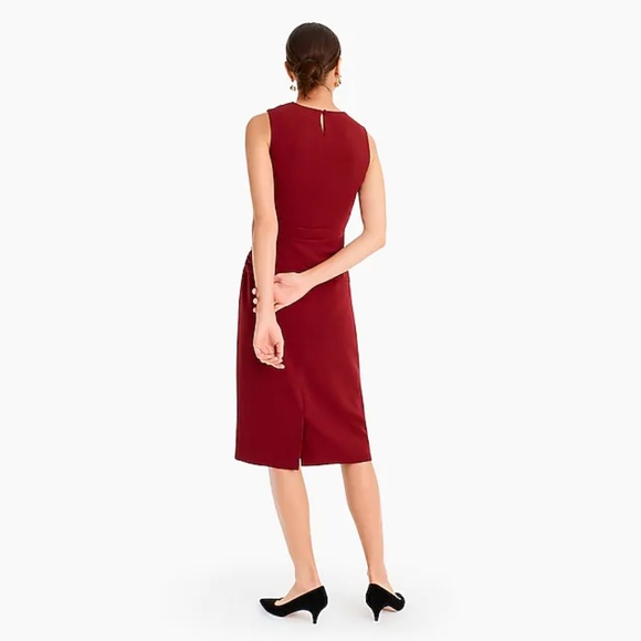 🌸High-neck Sheath Dress in crepe - Burgundy🌸 - Picture 5 of 6